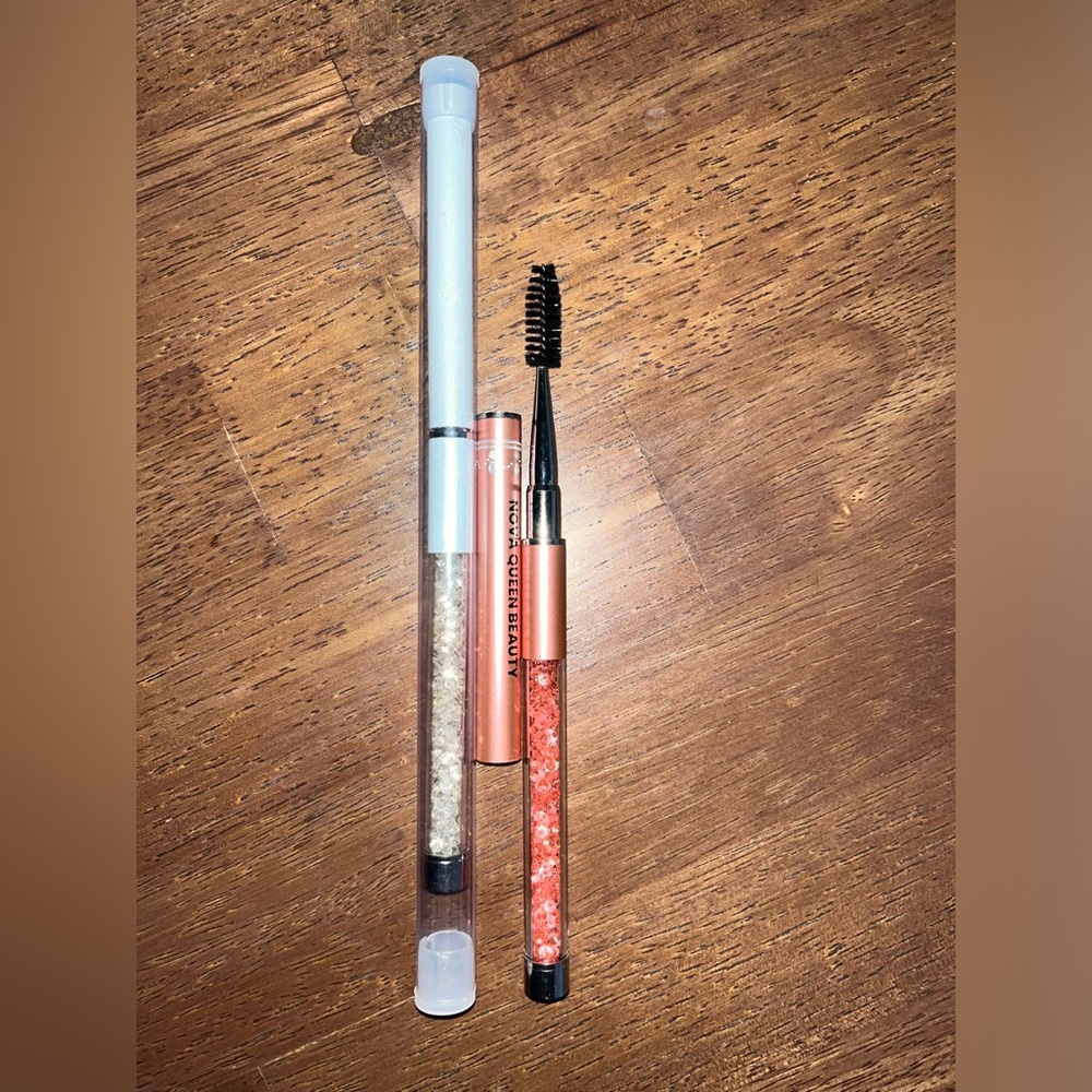 Eyebrows and or eyelashes brush, brand new in rose gold or white